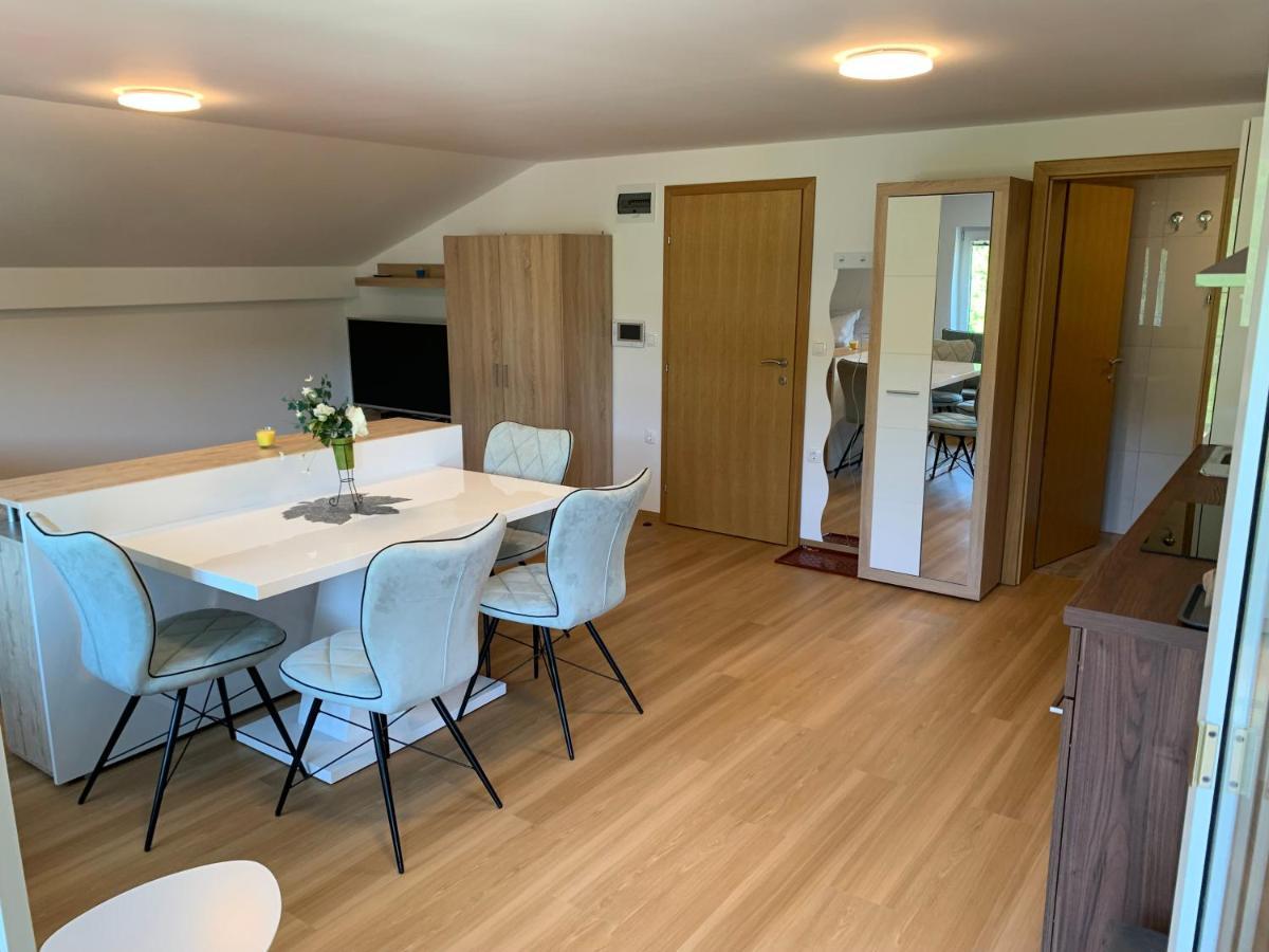 Apartmaji Pr' Nas Laško Kültér fotó