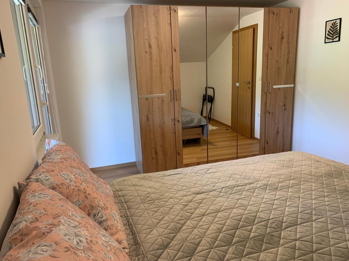 Apartmaji Pr' Nas Laško Kültér fotó