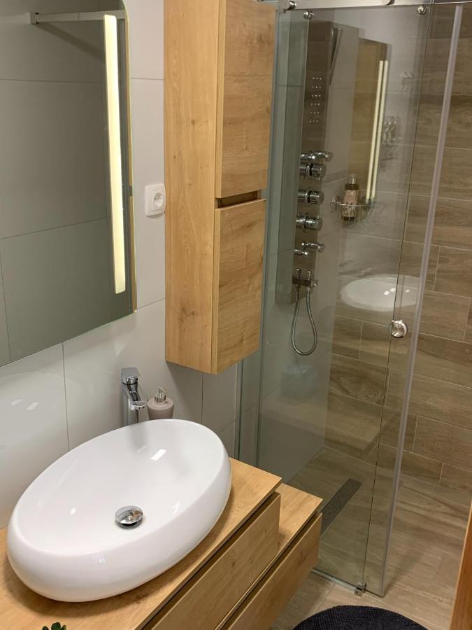 Apartmaji Pr' Nas Laško Kültér fotó
